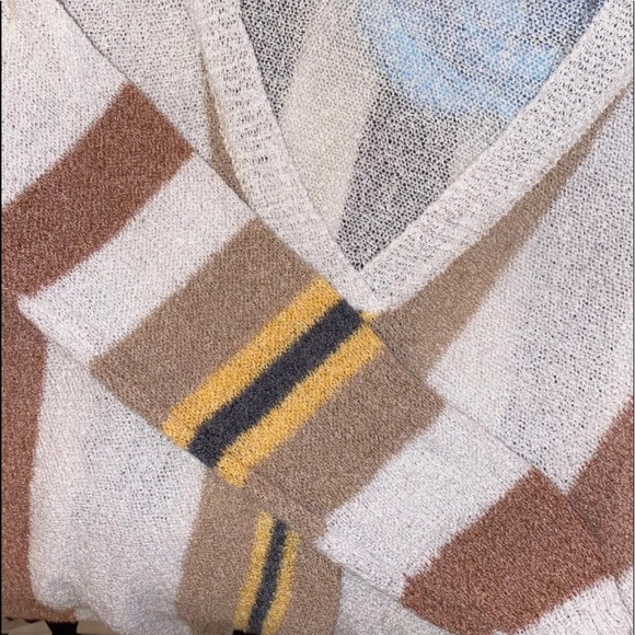 Sweater - Picture 2 of 2